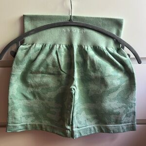 NVGTN camp shorts in sage